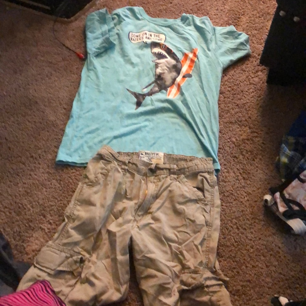 Whole put fit shirt and shorts must buy whole set